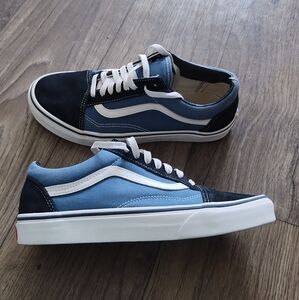 MENS VANS ATHLETIC SHOES SIZE 8